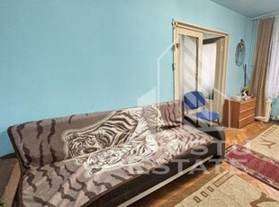 Apartament 2 camere, etaj 1, zona Sagului