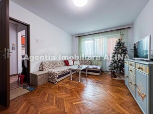 Apartament 2 camere in Deva, zona Piata centrala, 43mp, etaj 4...