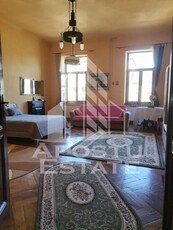 Apartament cu 2 camere, centrala proprie, etajul 1, zona Iosefin