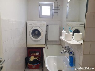 Apartament cu 2 camere cu centrala propie in bloc anvelopat