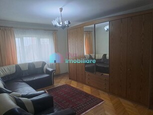 Apartament cu 3 camere etaj 3 Obcini