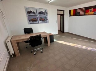 Spatiu comercial / birou 75 mp amenajat TEREZIAN