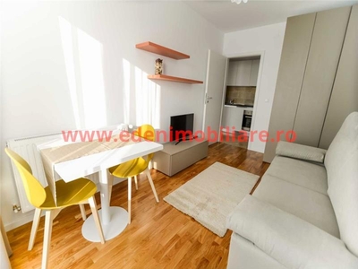 Apartament 3 camere de inchiriat in Cluj, zona Intre Lacuri, 900 eur