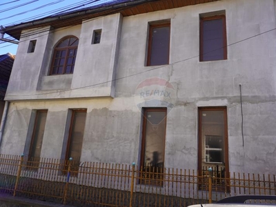 Casa cu 5 camere pe strada Xenopol