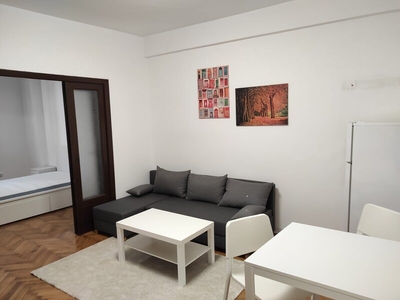 Inchiriere apartament 2 camere Universitate Apartament 2 camere