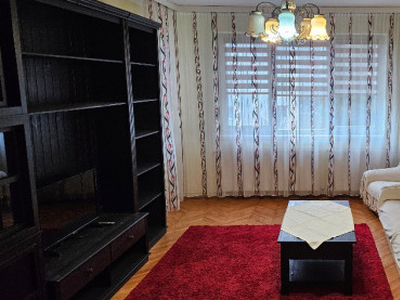Inchiriez apartament cu 4 camere decomandat in Deva, Kogalniceanu et 3
