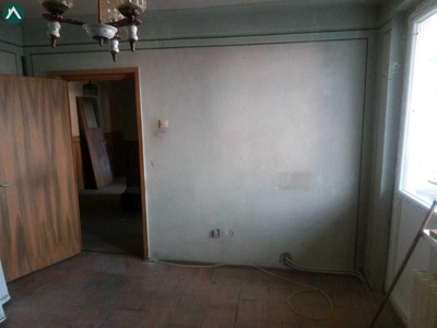 Vand apartament 2 camere Aurel Vlaicu