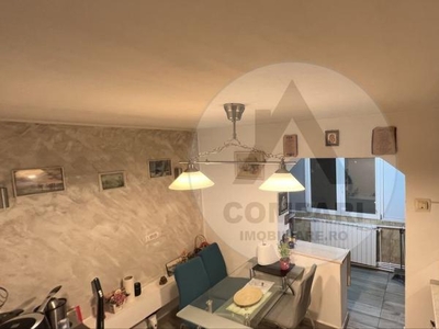 Vand apartament 3 camere Mircea cel Batran