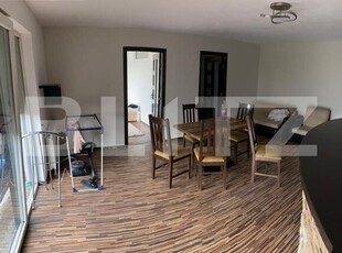 Apartament 3 camere, etaj intermediar, zona Traian Vuia