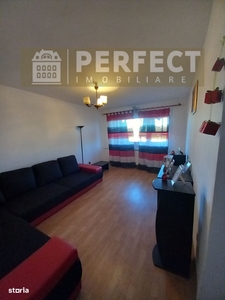 Apartament 3 camere, et 8/8, Bdul Bucuresti - 59000 euro