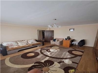 Apartament 3 Camere Pacii