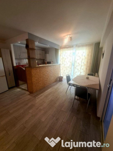 Apartament 2 camere, 48 mp, balcon inchis, zona strazii Pori