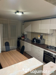 Apartament 2 camere, decomandat , zona linistita