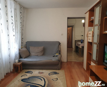 Apartament 2 camere decomandat - zona Teiul Doamnei