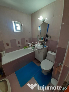 Apartament 2 camere zona Capat 1, decomandat, etaj 3