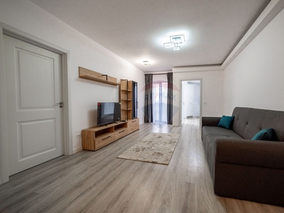 Apartament 3 camere inchiriere in bloc de apartamente Suceava, Central