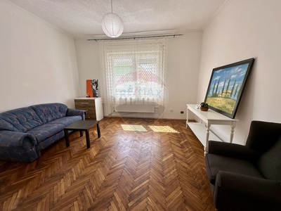 Apartament 3 camere inchiriere in casă vilă Bihor, Oradea, Central
