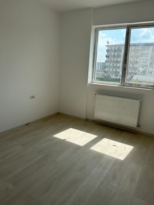 Apartament 3 camere la 5 minute de metrou