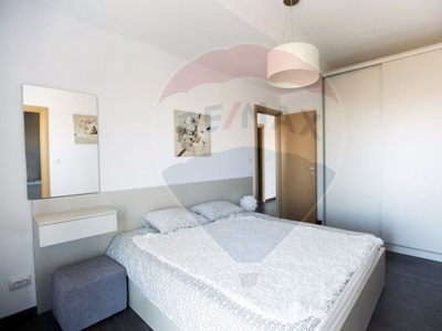 Apartament 3 camere vanzare in bloc de apartamente Bucuresti, Theodor Pallady