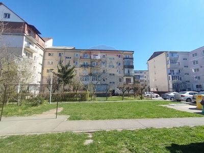 Apartament 3 camere vanzare in bloc de apartamente Sibiu, Valea Aurie