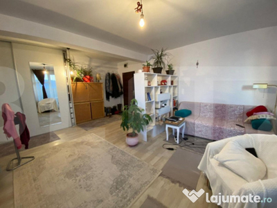 Apartament cu o camera, 41 mp si terasa de 42 mp, zona Petro