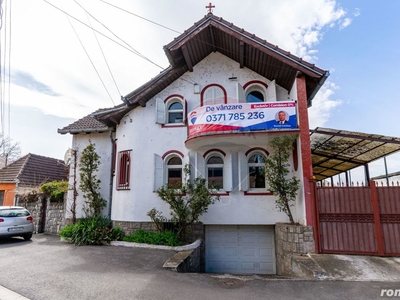 Casă / Vilă cu 9 camere de vânzare în Mun. Orăștie, Jud.Hunedoara