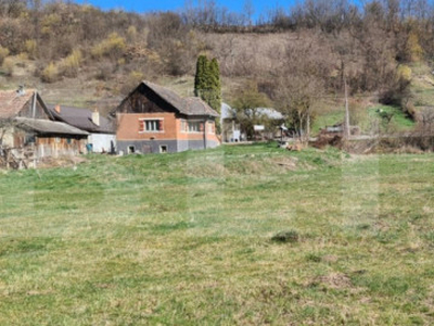 Casa in valea jichisului, zona frumoasa cu teren 3893mp