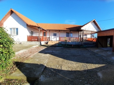 Casa de vanzare, 20km Cluj inspre Turda(Ceanu Mic, central mobilat)