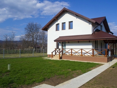 Casa noua 2024 in Brebu, 4 camere, zona centrala 150.000 euro