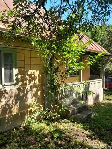Proprietar, vând casă la țară și teren aferent în Gura Dimienii, Beceni, Județul Buzău.