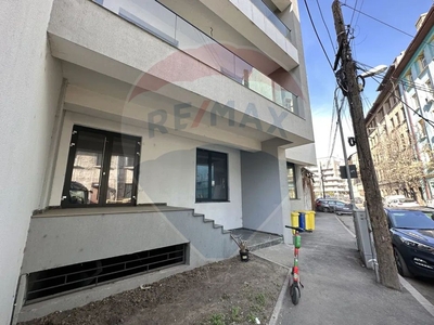 Spatiu comercial 144 mp inchiriere in Bloc de apartamente, Bucuresti, Unirii
