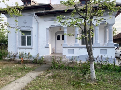 Vand casa 5 camere in Peris , lac Snagov.