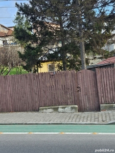 Vând teren în suprafață de 354 metri pătrați, situat în Slatina, str. Vintilă Vodă, nr. 2.