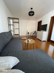 Apartament 3 camere decomandat de vânzare în Șelimbăr