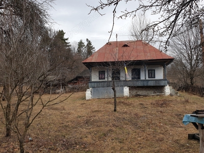 casa 2 camere in Arefu, jud Arges ,teren 4000 mp