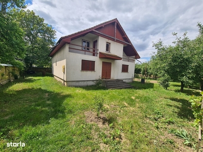 Casa Calea Moldovei, 1000mp teren, Bacau