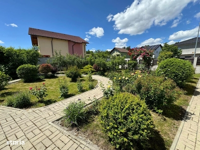 Casa individuala, 300 mp, cu gradina botanica unica in Sibiu