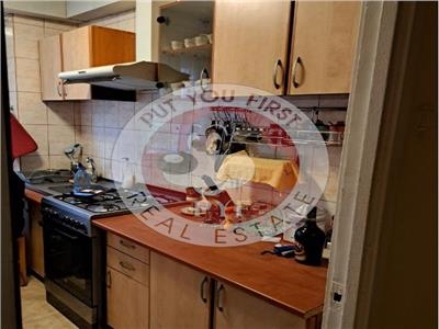 Gorjului I Apartament 3 camere I 72mp I semidecomandat I B5515