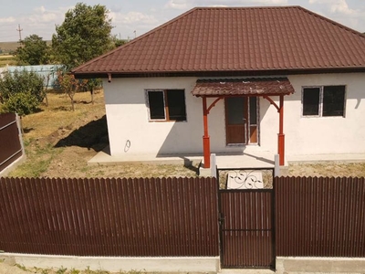 Vând casa în Galați com Piscu sau schimb cu apartament
