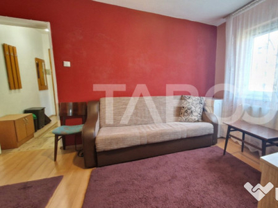 Apartament 2 camere de vanzare etaj intermediar 3 in zona Ra