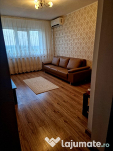 Apartament 3 camere decomandat Nord str. 1 Decembrie 1918