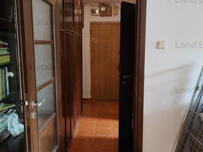 Apartament 3 camere Pacii 3 camere ( 450 m metrou ) Va propumem spre vanzar