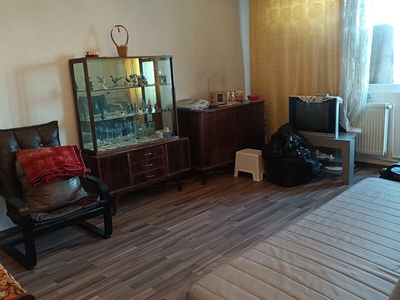 Apartament 3 camere Prelungirea Ferentari, stradal