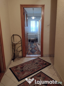 Apartament 3 camere zona Big-Rolast vizavi de Shopping Park