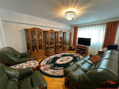 Apartament 3 camere,etaj 1,Finainte, 95mp total, mobilat,de vanzare