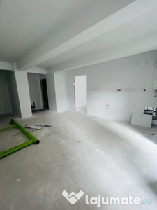 Apartament de 2 camere, semidecomandat cu gradina de 73 mp