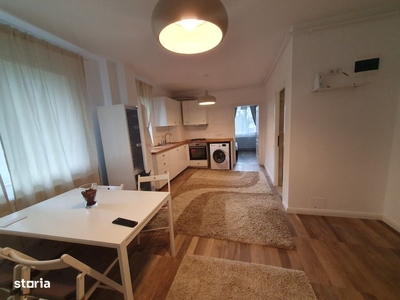 Apartament de 3 camere, 63mp, Zona Teilor