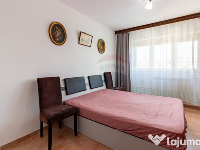 Apartament de vanzare | 4 camere | 2 metri pana la Metrou...