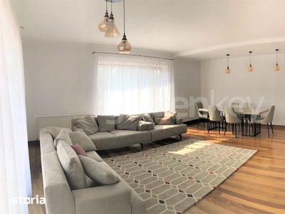 Apartament modern cu 4 camere langa parc, prima inchiriere