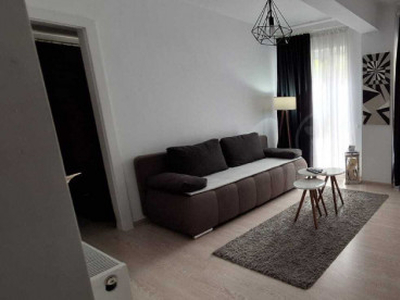 Apartament zona Cetatii,3 camere semidecomandat